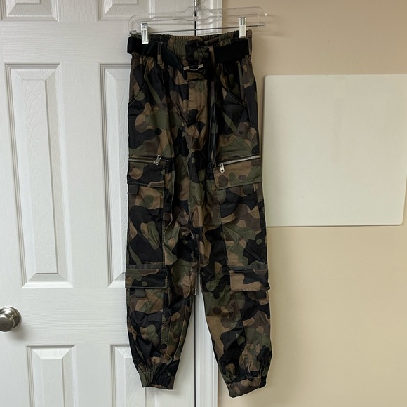 Zara High Waist Camo Print Joggers With Belt - Picture 2 of 8